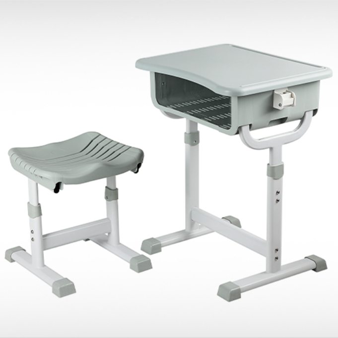 W28 Metal student desks and chairs without backs