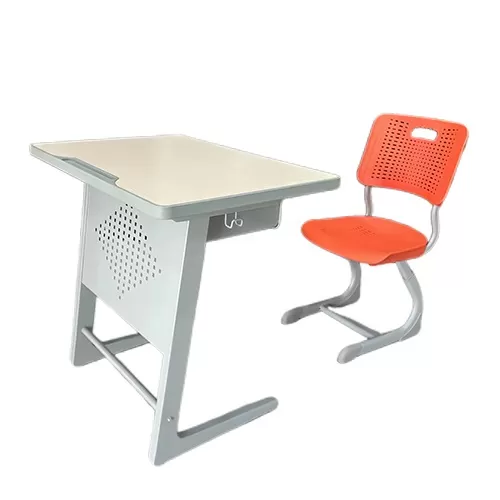 WM03 Ventilated desk and chair set