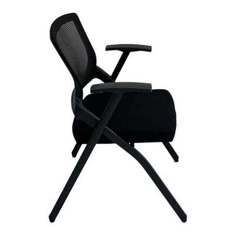 A training chair that understands the needs of training, allowing for more focused learning!